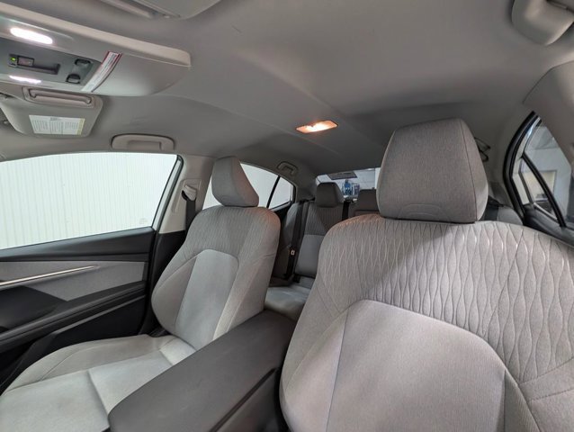 Used 2025 Toyota Camry LE image 8