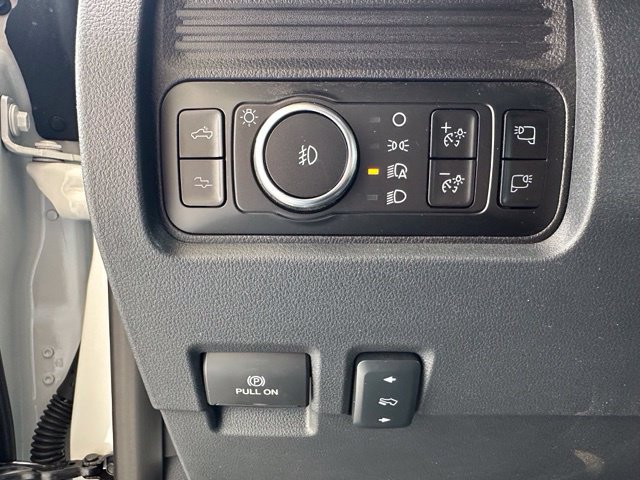Certified 2025 Ford F250 Platinum AWD/4WD image 30
