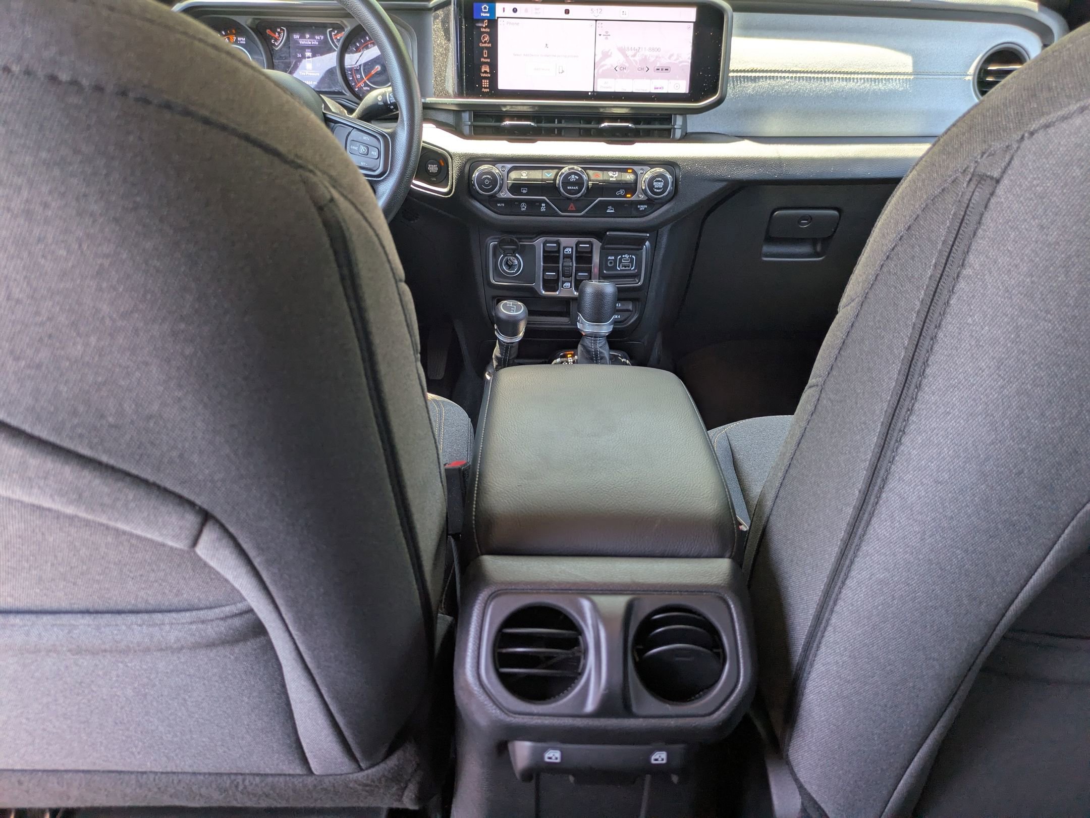 Used 2024 Jeep Gladiator Sport AWD/4WD image 24