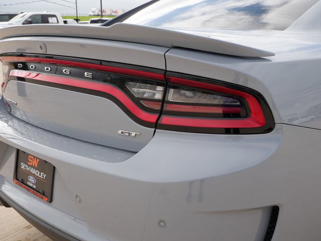 Used 2022 Dodge Charger GT w/ Performance Handling Group RWD image 9
