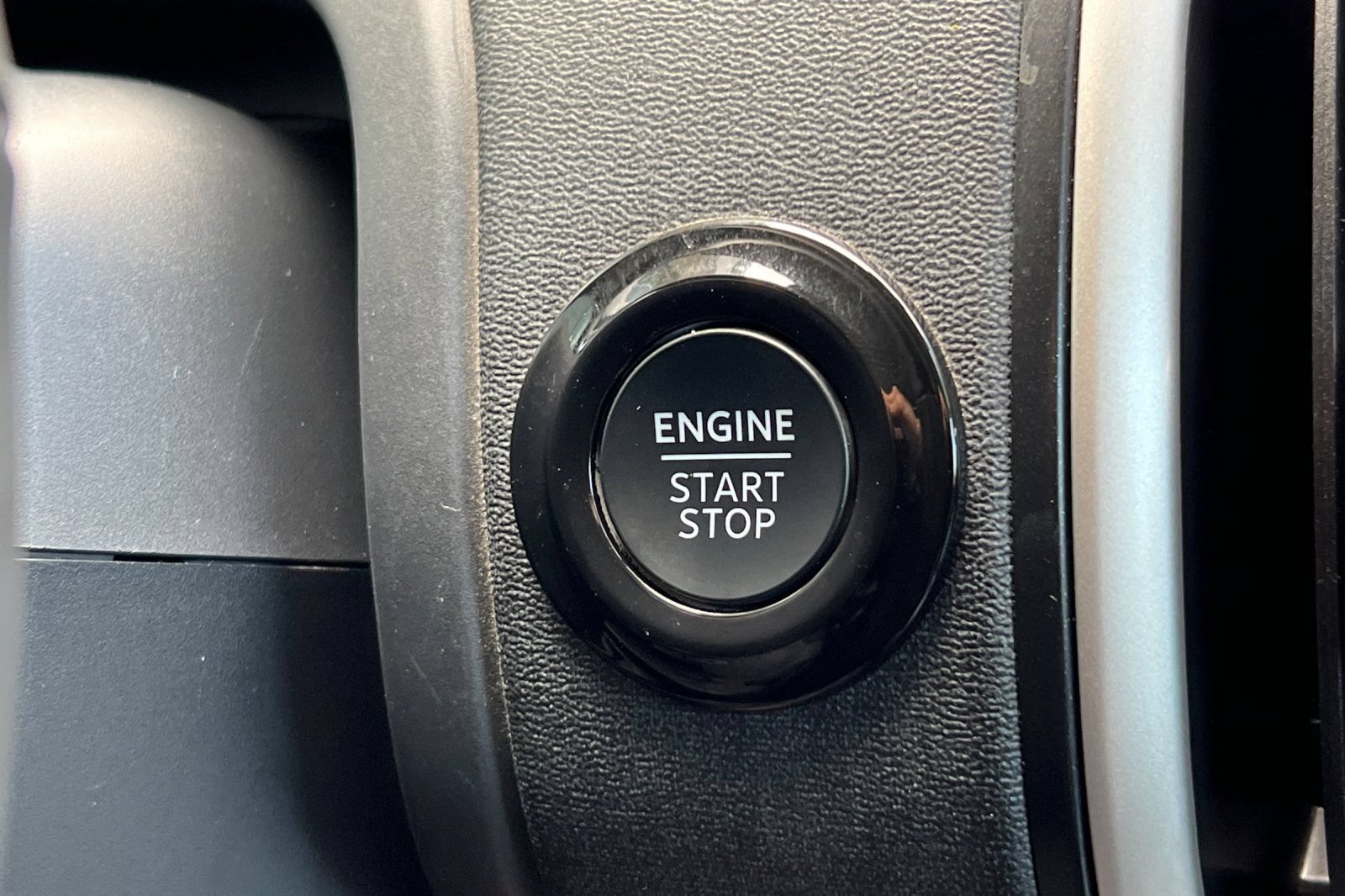 Certified 2025 Ford Expedition Active AWD/4WD image 25