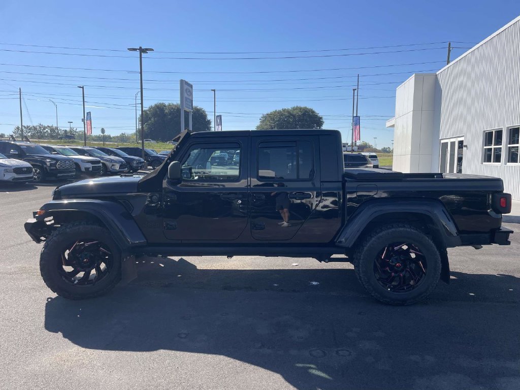 Used 2023 Jeep Gladiator Sport AWD/4WD image 6