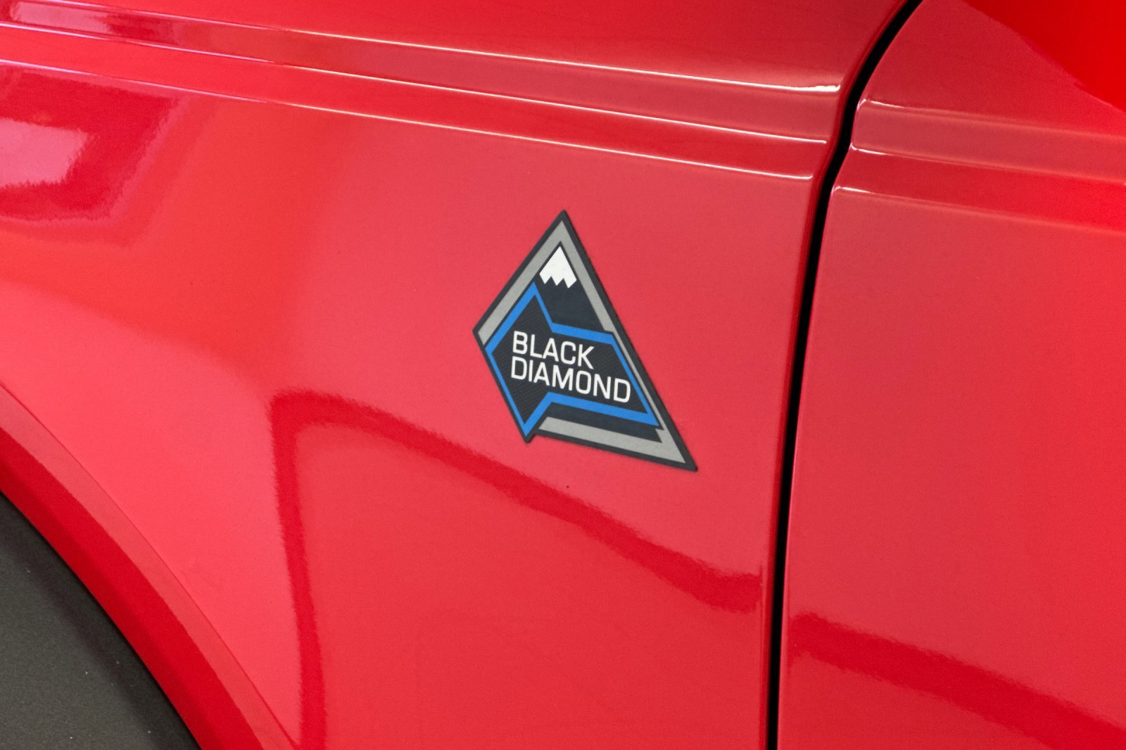 Certified 2021 Ford Bronco Black Diamond image 28