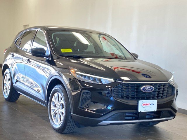 Certified 2023 Ford Escape Active AWD/4WD image 2