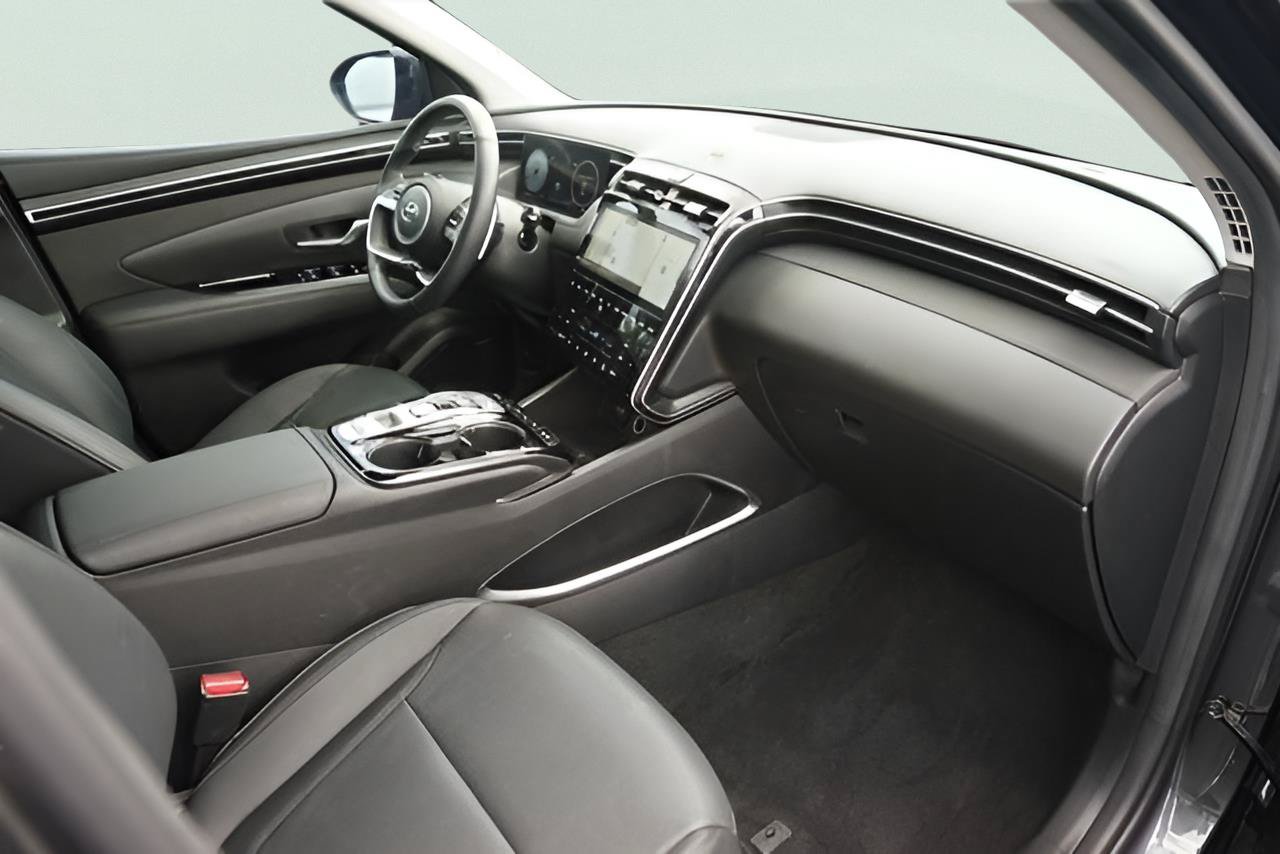 Used 2023 Hyundai Tucson Limited FWD image 18
