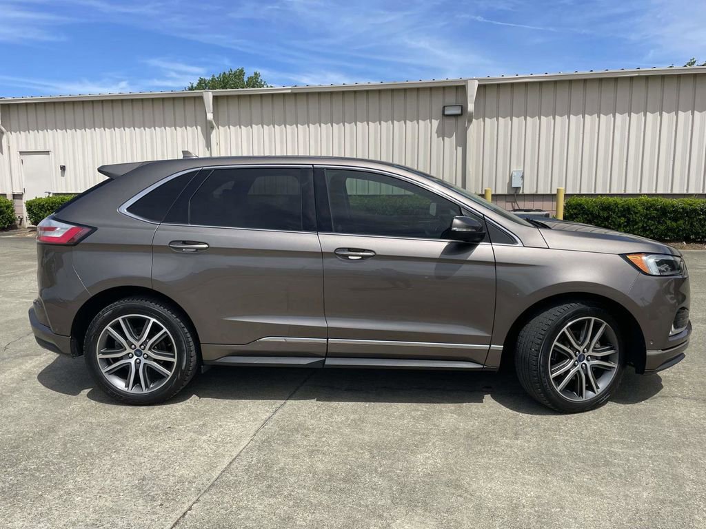 Certified 2019 Ford Edge Titanium w/ Equipment Group 301A image 6