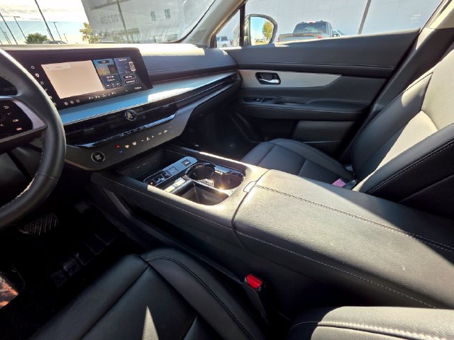 Used 2025 Nissan Murano SL w/ Cargo Package AWD/4WD image 23