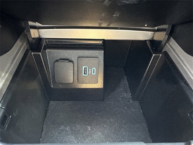 Certified 2022 Ford Explorer XLT image 25