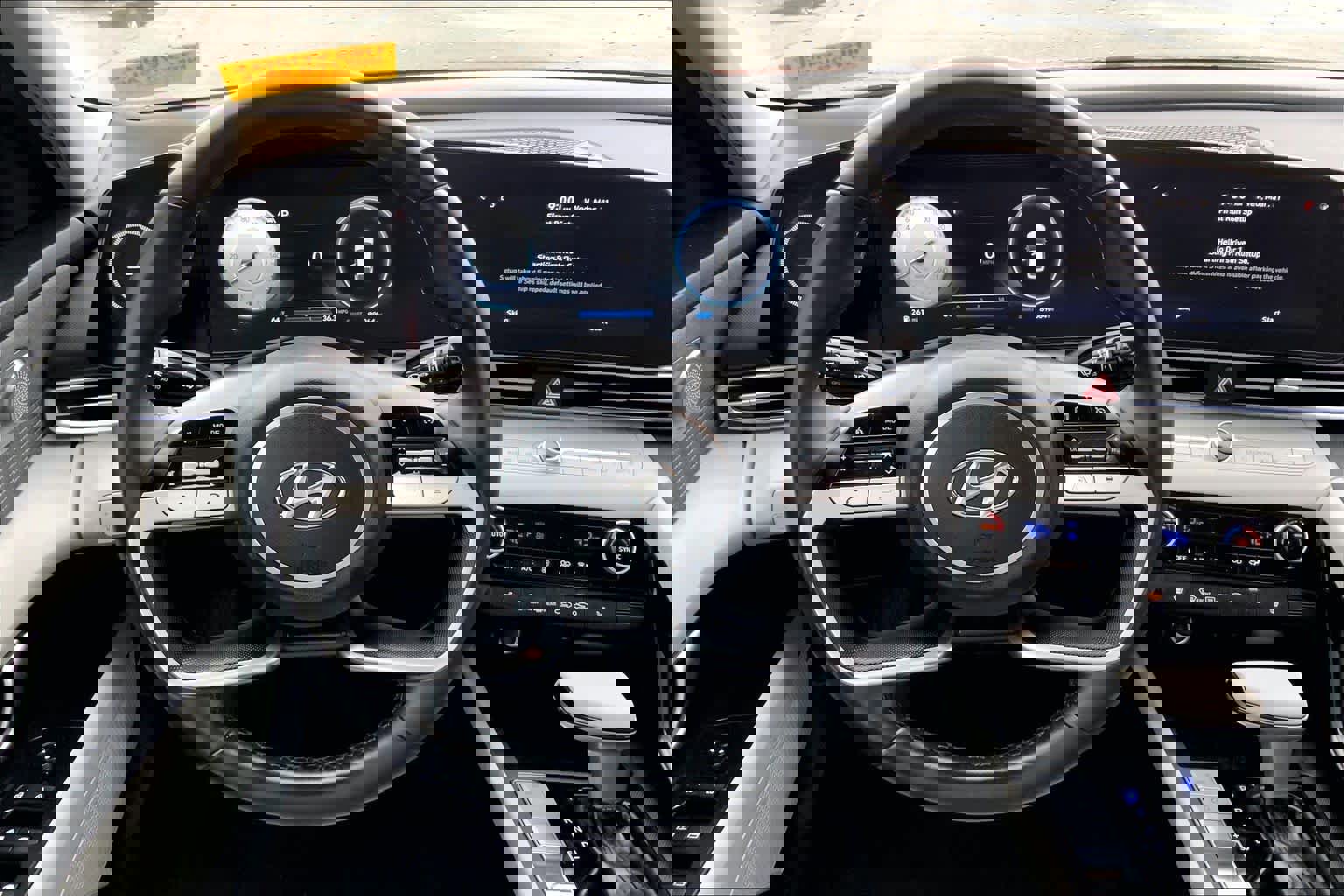 Used 2021 Hyundai Elantra Limited image 8