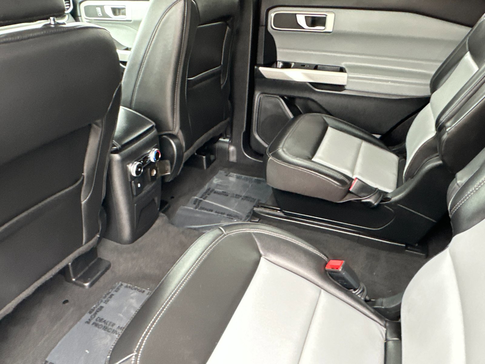 Certified 2022 Ford Explorer XLT w/ Equipment Group 202A image 13