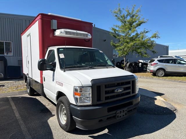 Certified 2024 Ford E-350 and Econoline 350 Super Duty w/ Power Windows & Locks Group RWD image 2