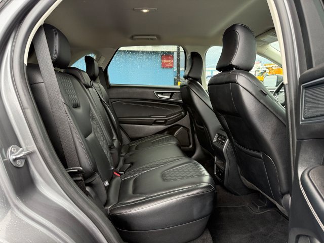 Certified 2024 Ford Edge Titanium AWD/4WD image 23