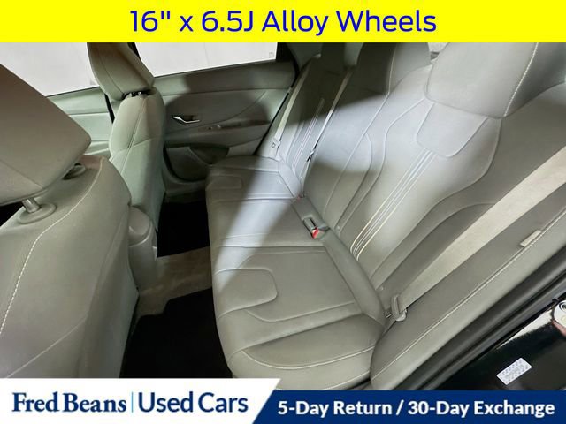 Used 2024 Hyundai Elantra SEL image 27