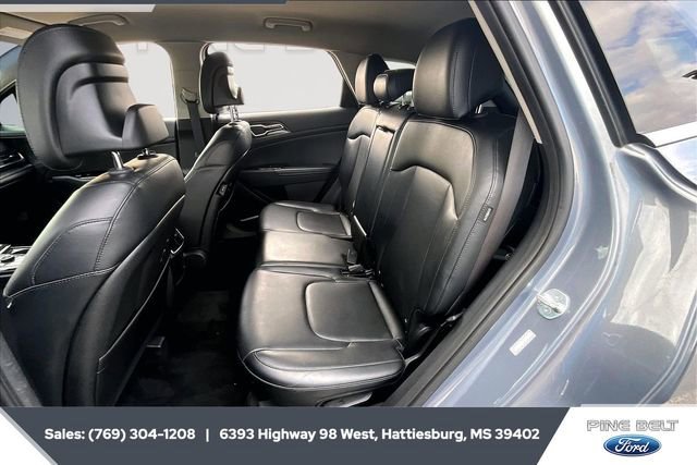 Used 2024 Kia Sportage EX image 19