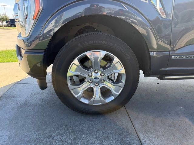 Certified 2021 Ford F150 Platinum w/ Equipment Group 701A High image 4