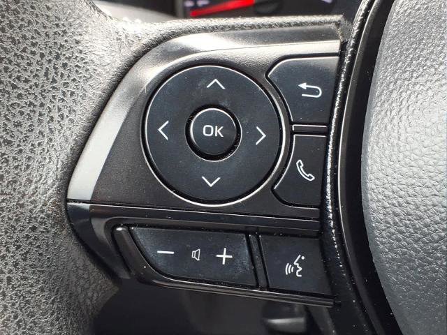 Used 2021 Toyota RAV4 LE AWD/4WD image 22