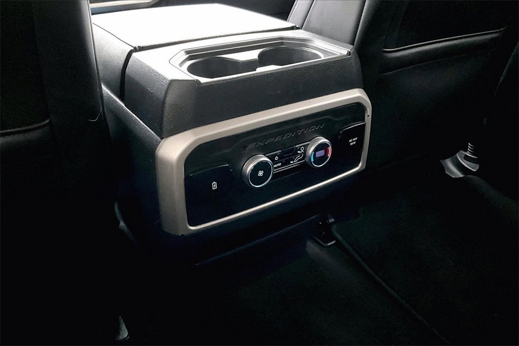 Certified 2023 Ford Expedition XLT image 34