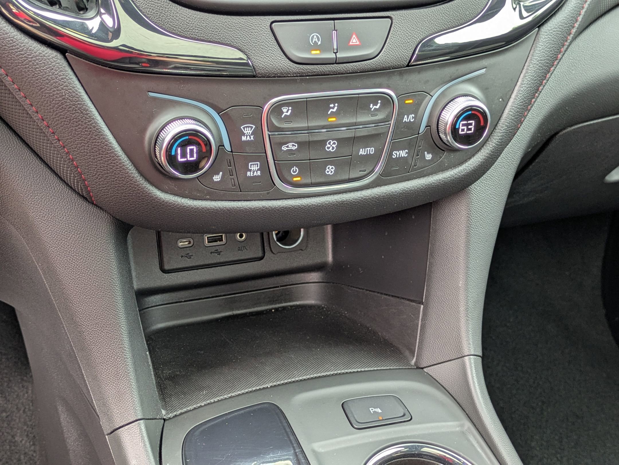 Used 2024 Chevrolet Equinox RS FWD image 24