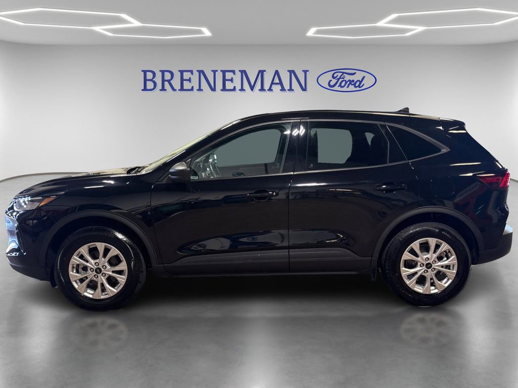 Certified 2025 Ford Escape Active image 2