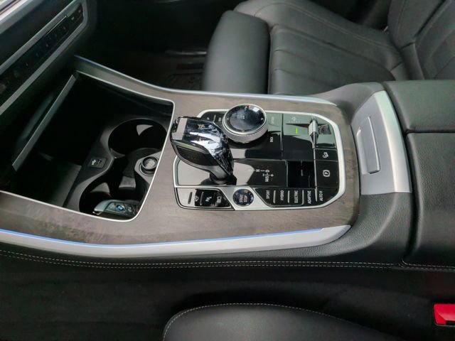 Used 2022 BMW X5 xDrive45e w/ M Sport Package AWD/4WD image 17