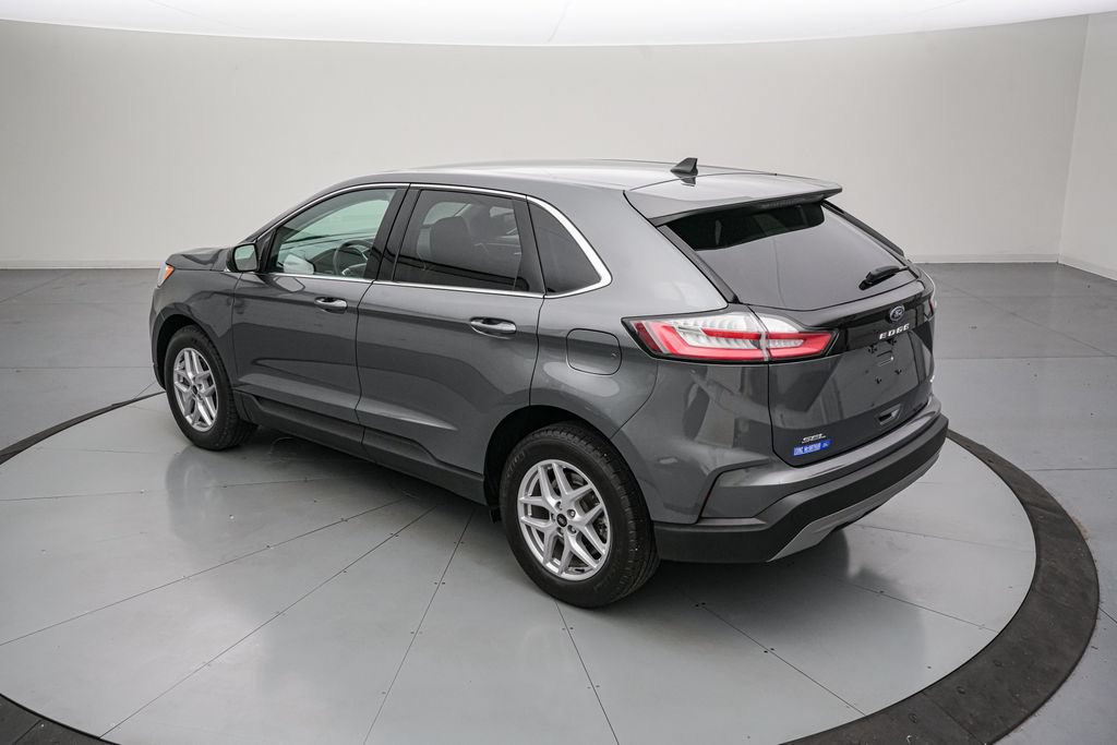 Certified 2024 Ford Edge SEL w/ Convenience Package AWD/4WD image 6