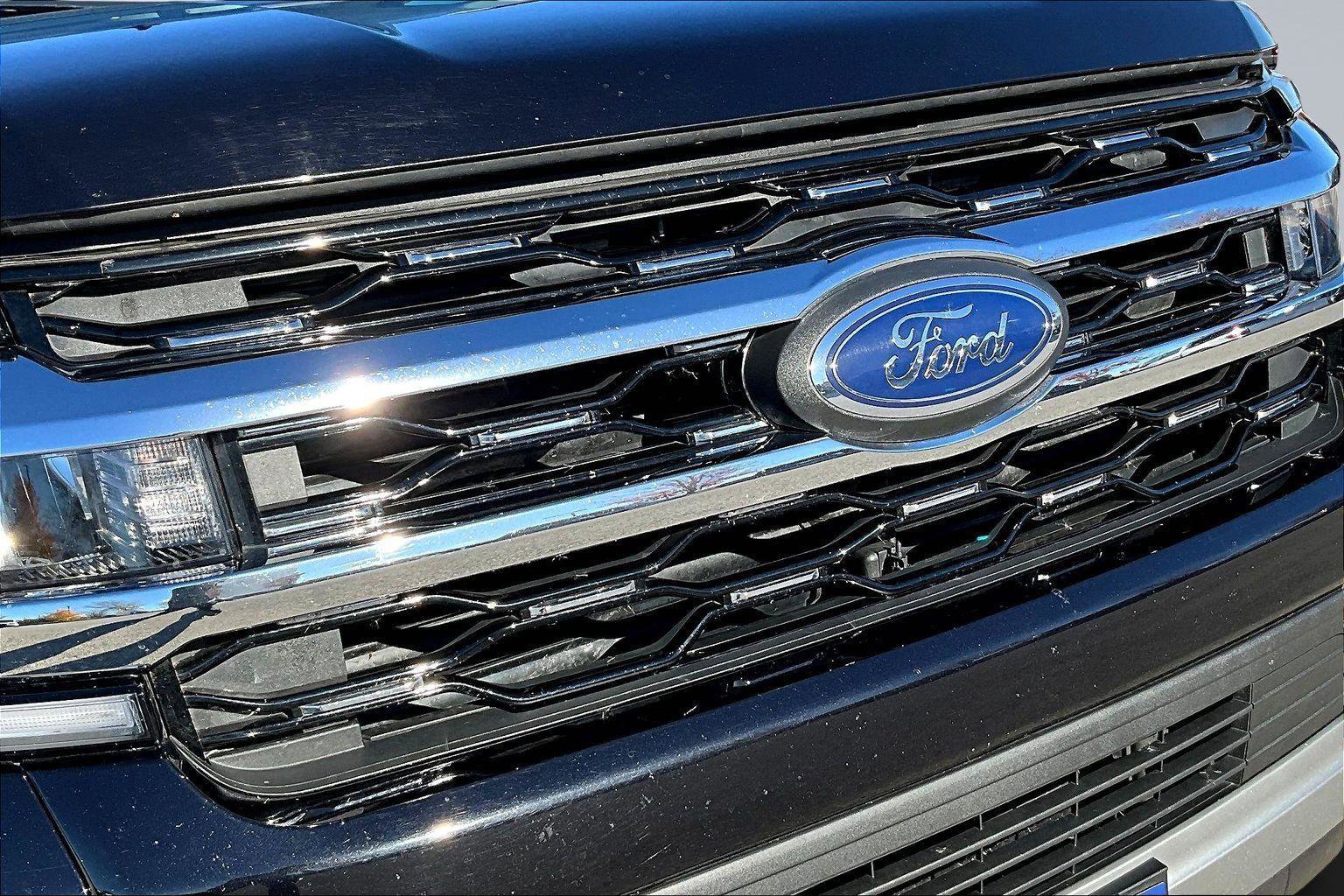 Certified 2024 Ford Expedition Limited image 24