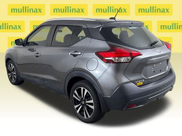 Used 2018 Nissan Kicks SV FWD image 6