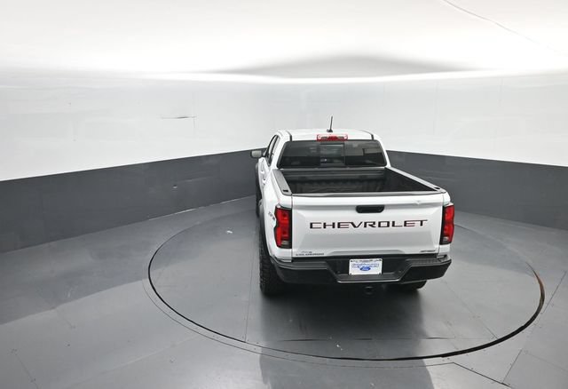 Used 2024 Chevrolet Colorado ZR2 w/ Safety Package AWD/4WD image 27