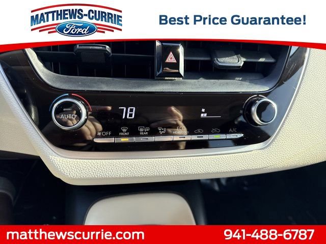 Used 2020 Toyota Corolla LE image 18