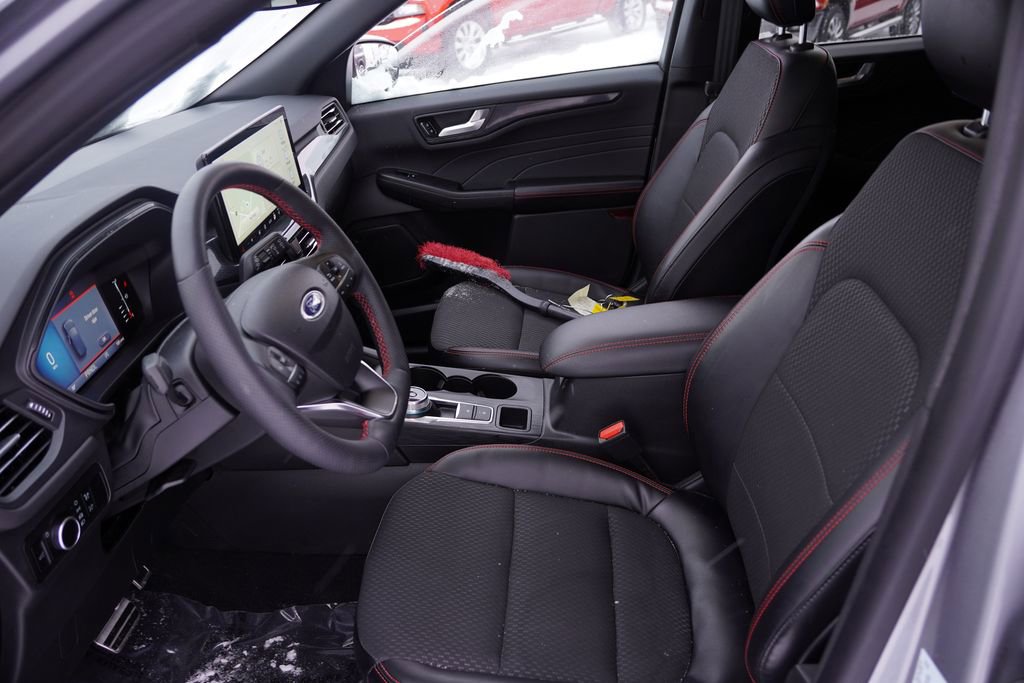 Certified 2023 Ford Escape ST-Line w/ Tech Pack #1 image 16