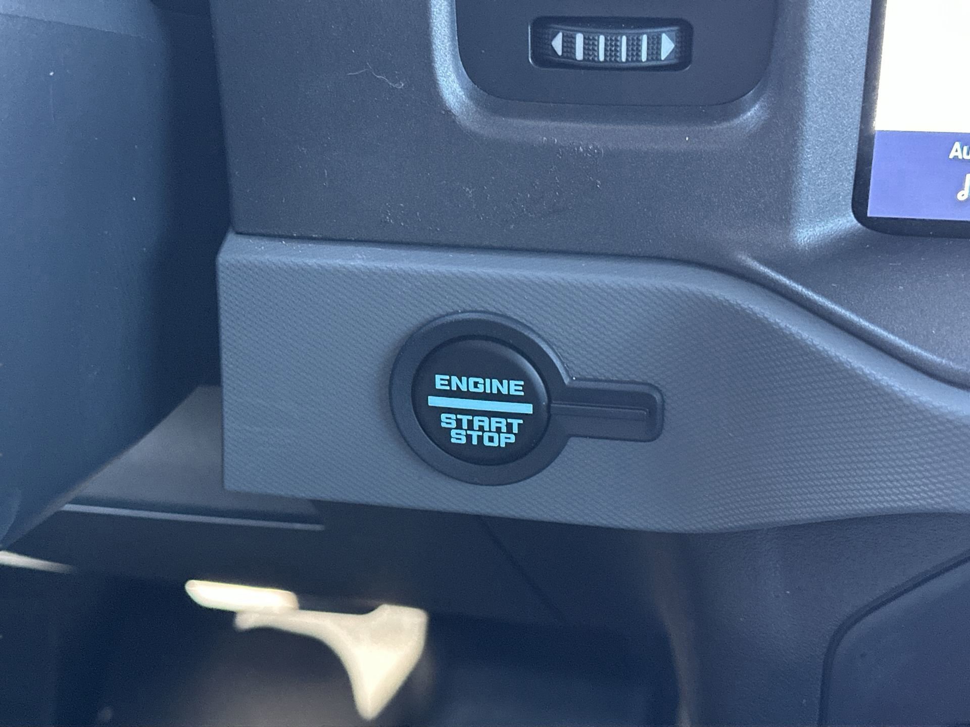 Certified 2024 Ford Bronco Black Diamond image 63