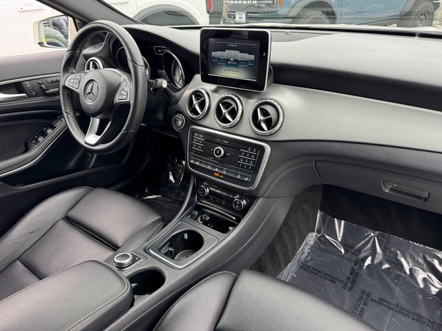 Used 2017 Mercedes-Benz GLA 250 4MATIC image 20