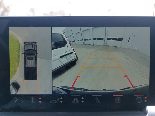 Used 2025 Chevrolet Silverado 1500 LTZ w/ Technology Package image 23