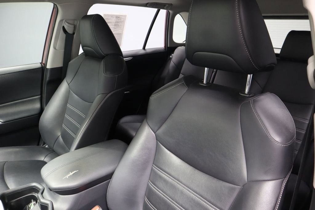 Used 2019 Toyota RAV4 XLE Premium w/ Cold Weather Package AWD/4WD image 26