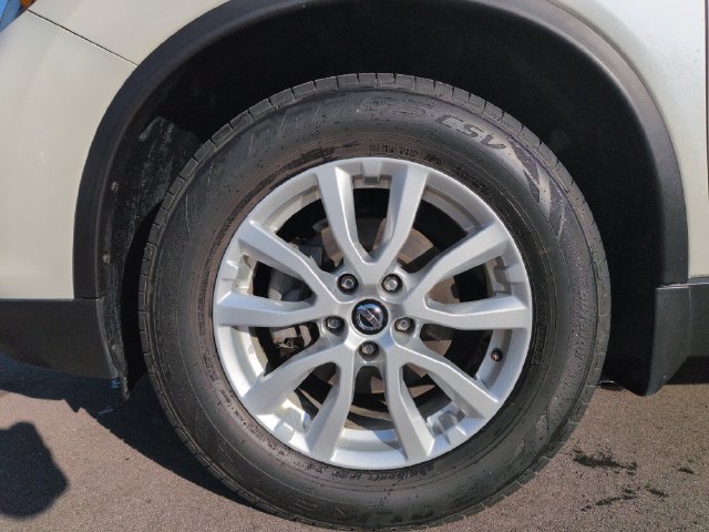 Used 2018 Nissan Rogue SV AWD/4WD image 10