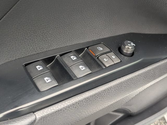 Used 2019 Toyota Camry SE FWD image 10