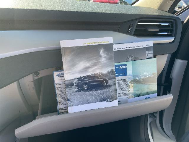 Certified 2020 Ford Escape SEL AWD/4WD image 10