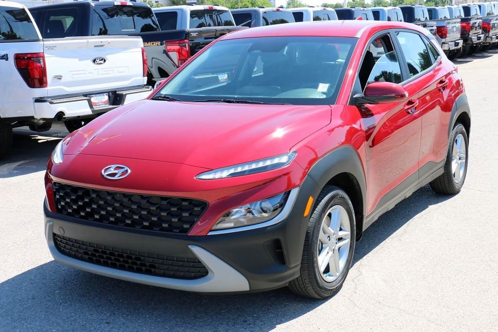 Used 2023 Hyundai Kona SE AWD/4WD image 2