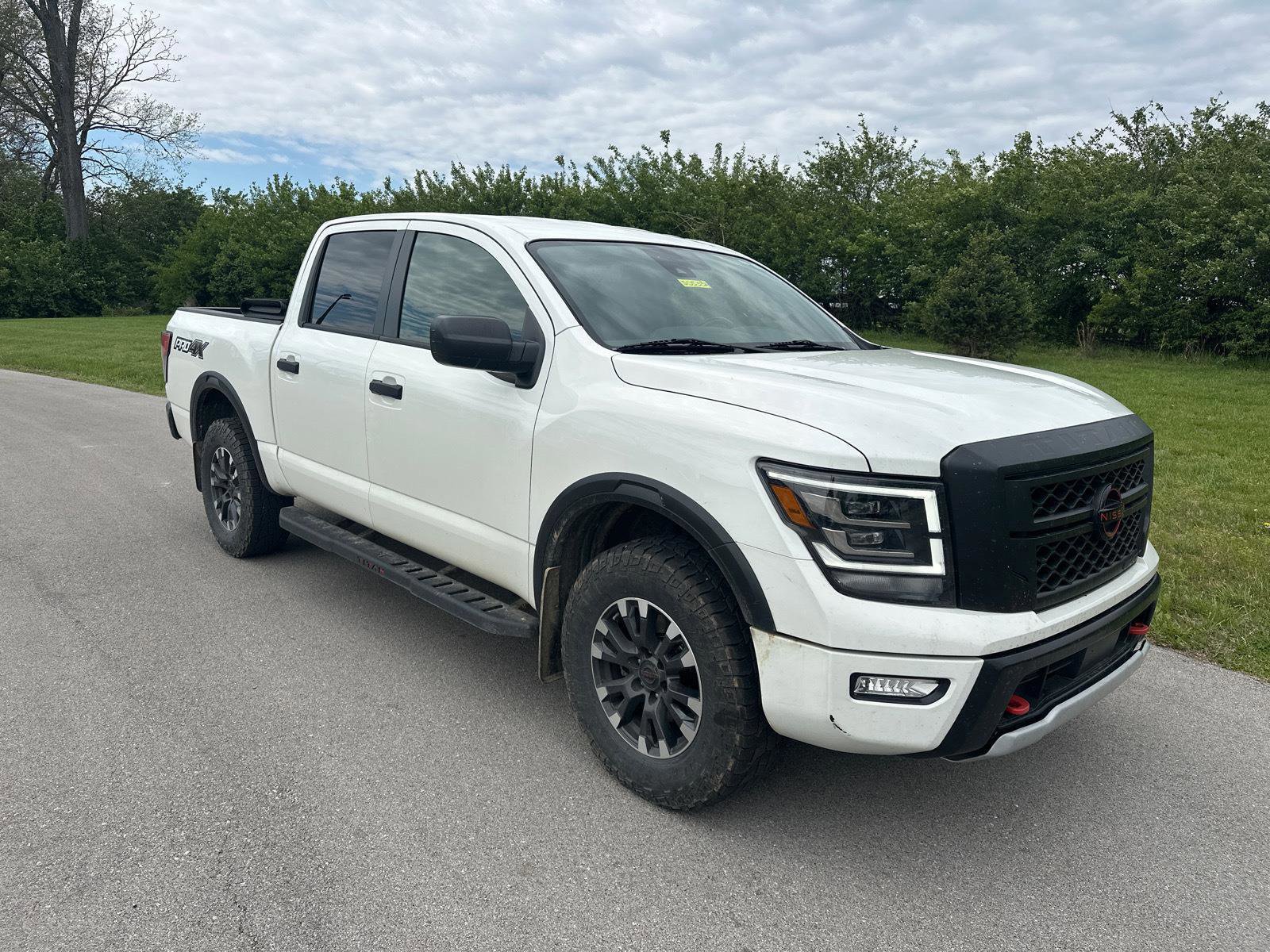Used 2023 Nissan Titan PRO-4X w/ Off Road Protection Package image 12