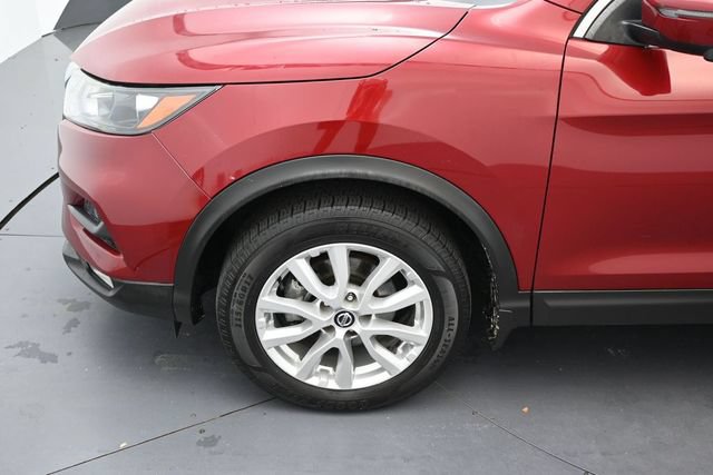 Used 2020 Nissan Rogue Sport SV w/ Technology Package FWD image 9