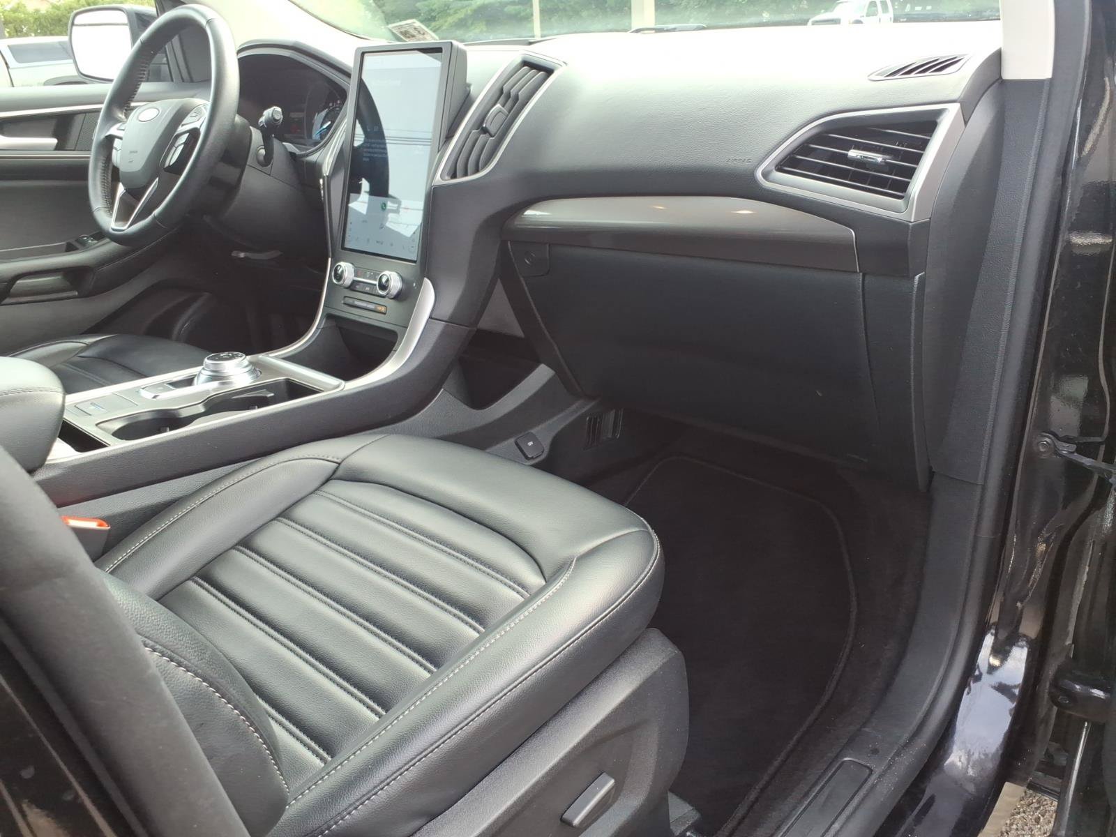 Certified 2024 Ford Edge SEL AWD/4WD image 9