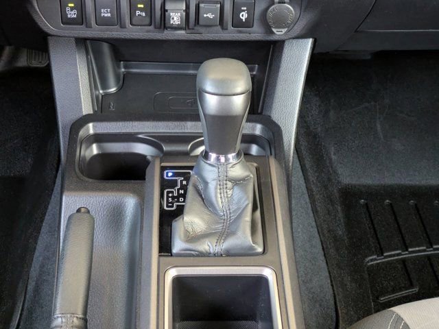 Used 2022 Toyota Tacoma TRD Sport image 18