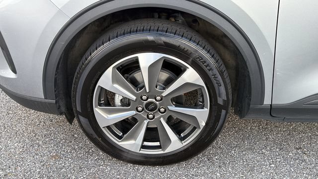 Certified 2024 Ford Escape Platinum AWD/4WD image 11