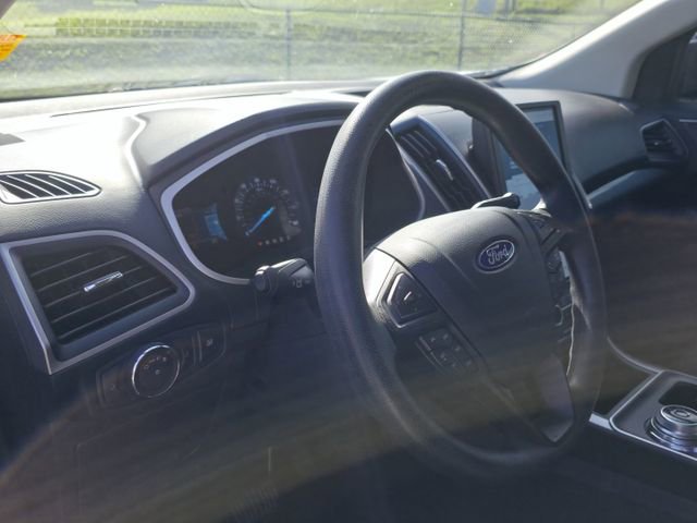 Certified 2021 Ford Edge SE image 11