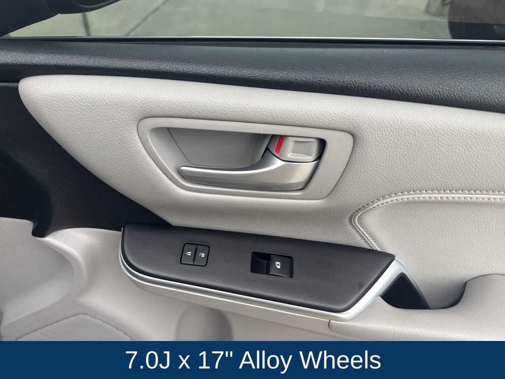 Used 2017 Toyota Camry XLE image 20