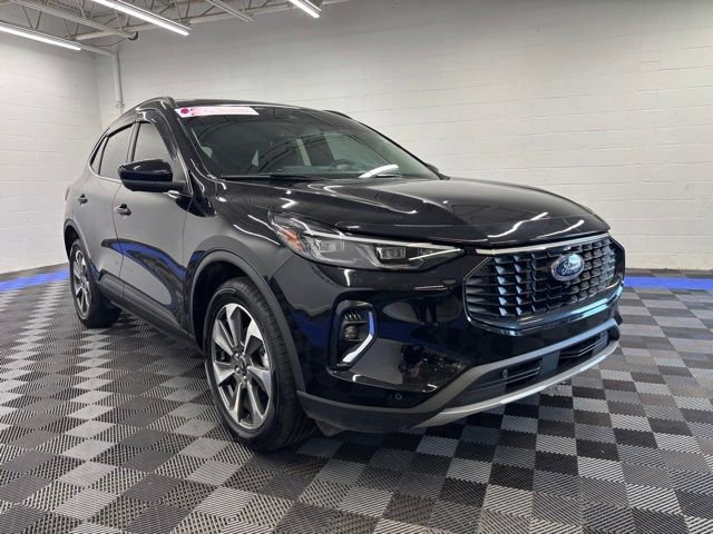 Certified 2023 Ford Escape Platinum AWD/4WD image 11