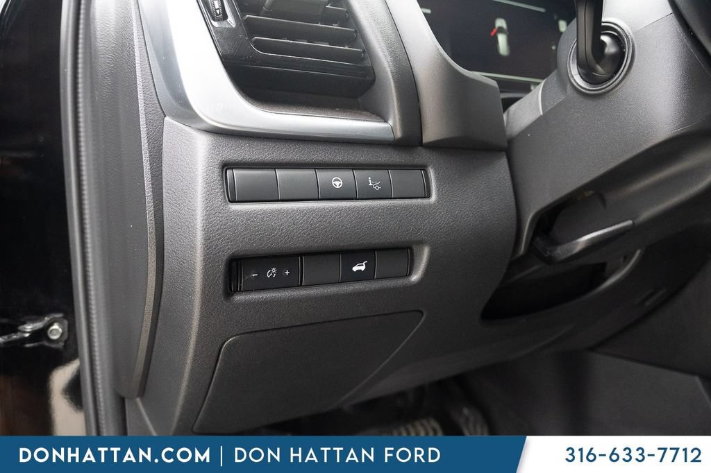 Used 2023 Nissan Rogue Platinum w/ Platinum Premium Package AWD/4WD image 17