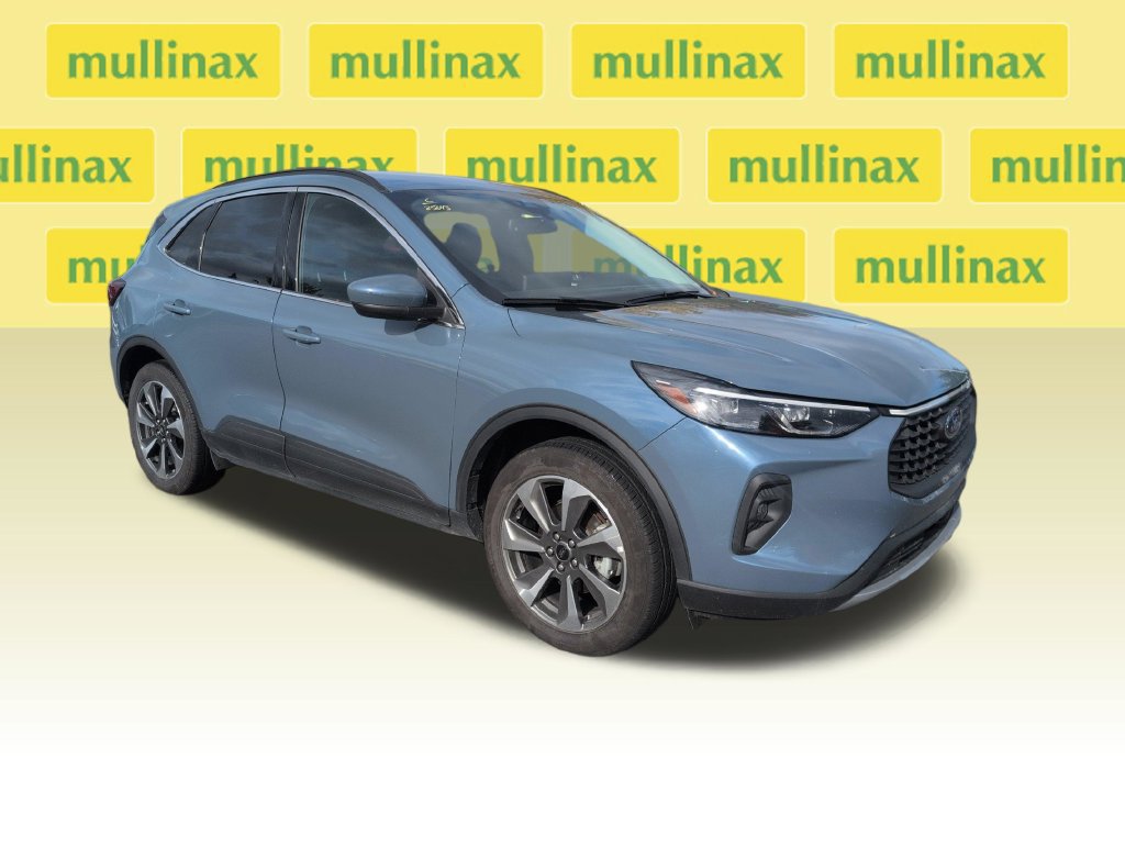 Certified 2025 Ford Escape Platinum