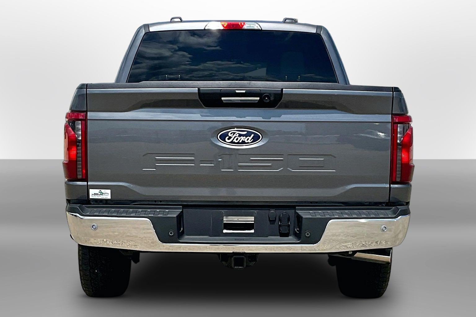 Certified 2024 Ford F150 XLT w/ Mobile Office Package AWD/4WD image 4