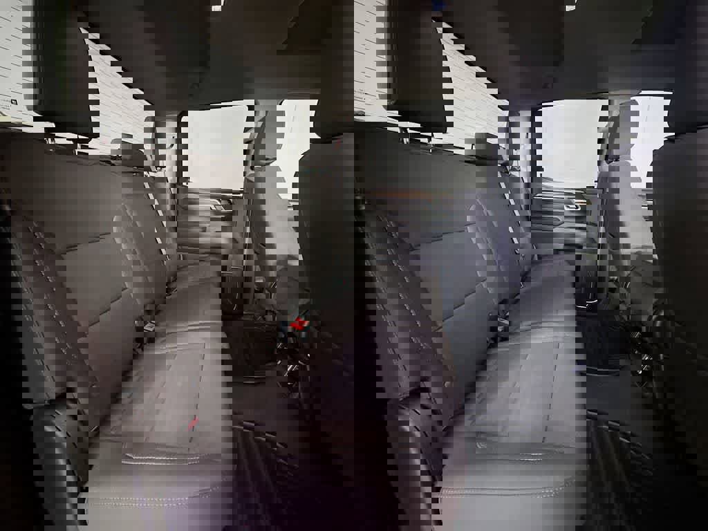 Used 2025 Chevrolet Silverado 1500 LT image 31